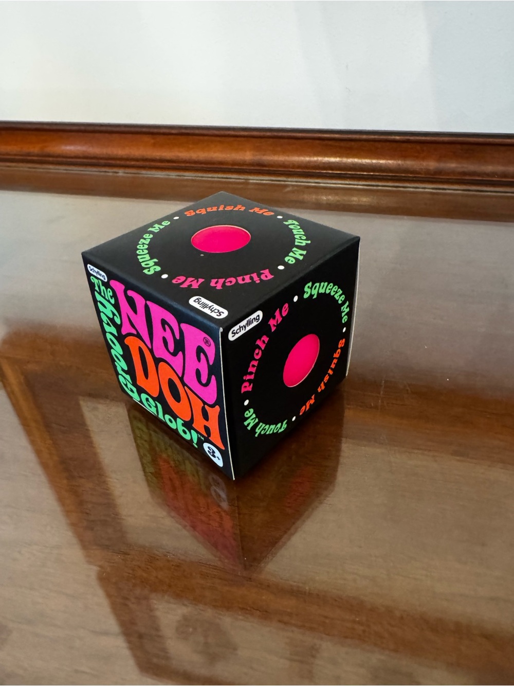 NIB NeeDoh Classic Groovy Glob Squishy Toy Fidget Schylling New Doh Pink